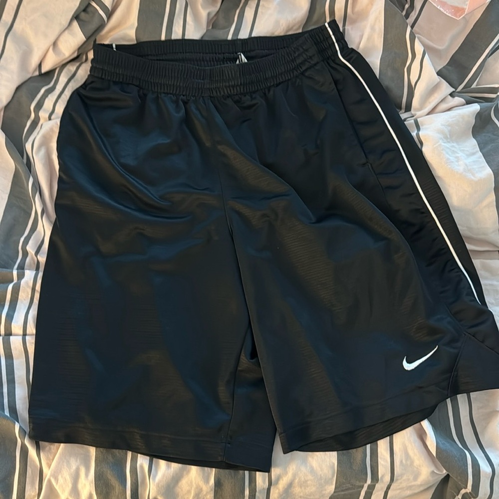 Nike Athletics Shorts L